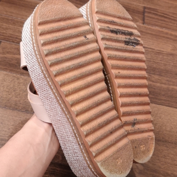 Woven leather platform sandals with leather insole - Picture 6 of 15